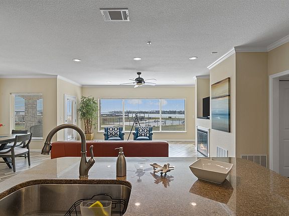 4th image of 9900 Northshore Blvd #3101