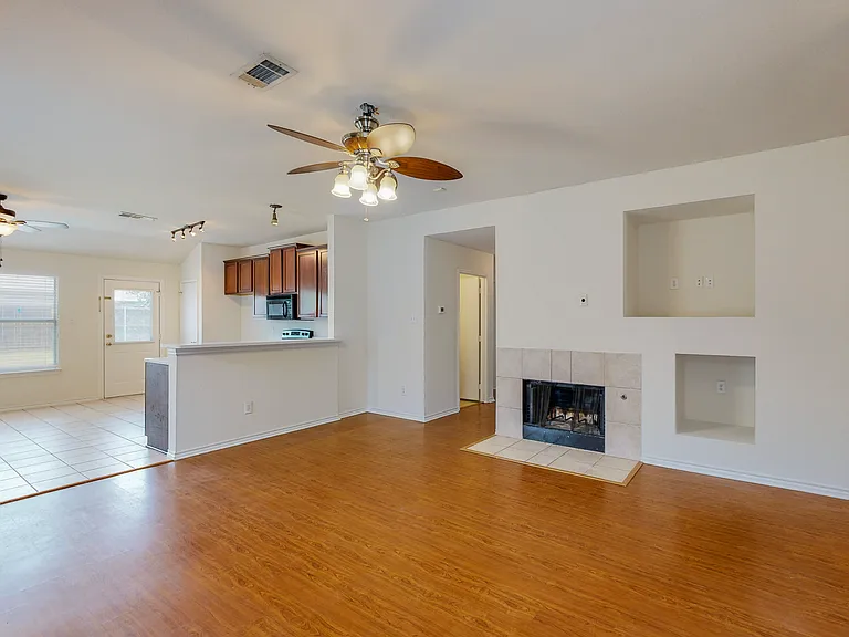 3206 Candlebrook Dr — Photo 7