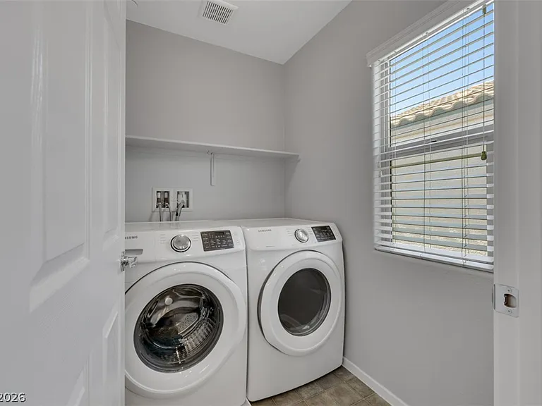 89 Sertata Ct — Photo 24