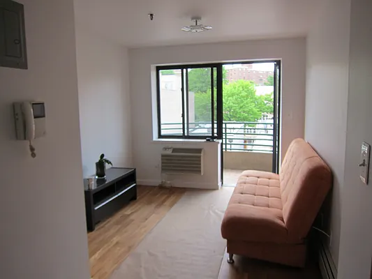 Sold by Oxford Property Group | media 13