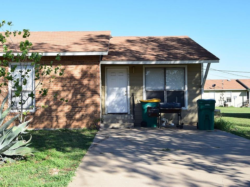 2nd image of 1631 Kelly Dr