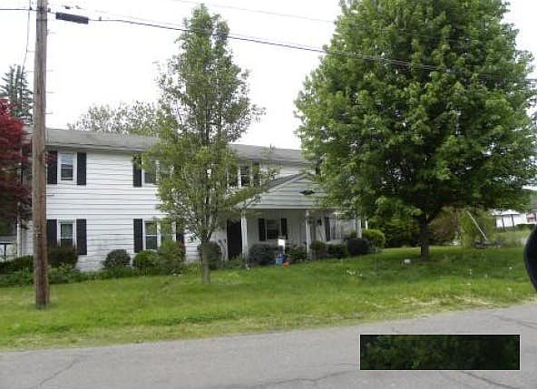 1st image of 2492 Spaulding Dr