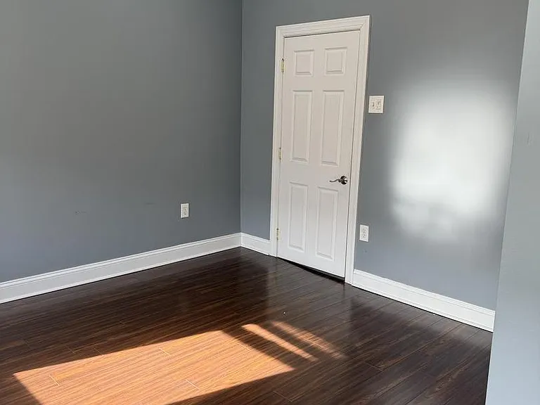 347 Durfor St — Photo 4
