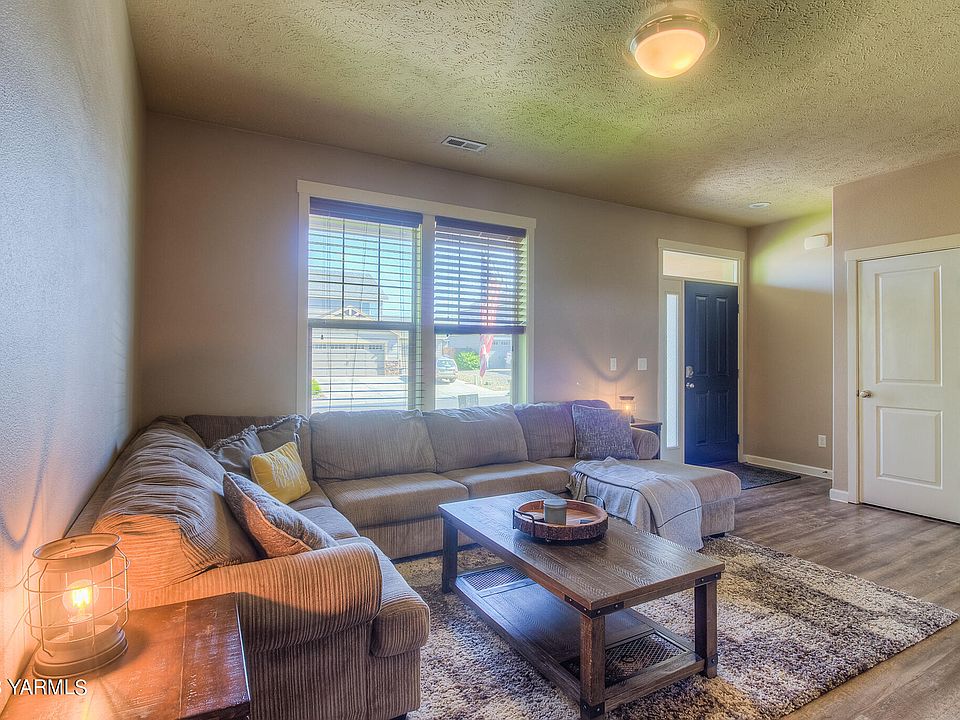 802 Summit Ave, Moxee, WA 98936 Zillow