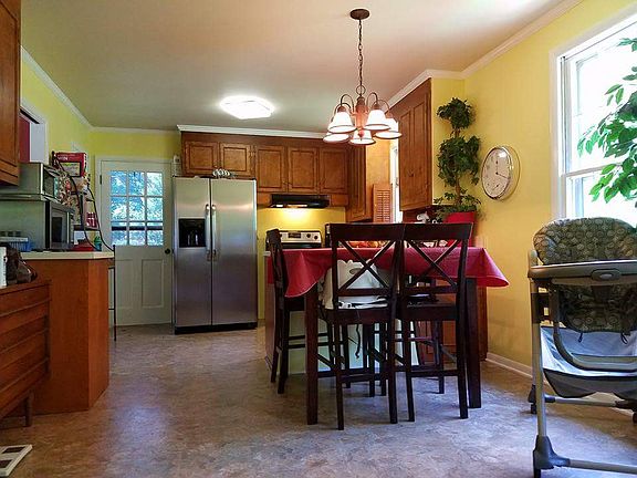 2nd image of 1416 Sunnyside Dr