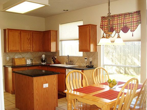 This floor plan flows great. Kitchen overlooks the beautiful breakfast area
