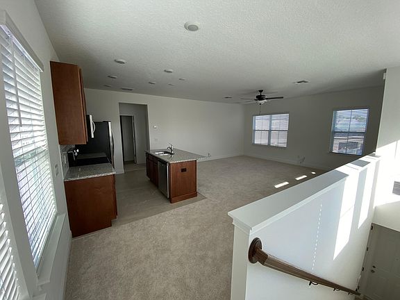 3rd image of 6661 Bridgman St
