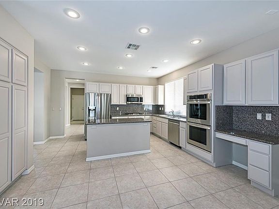 4th image of 4715 Bersaglio St