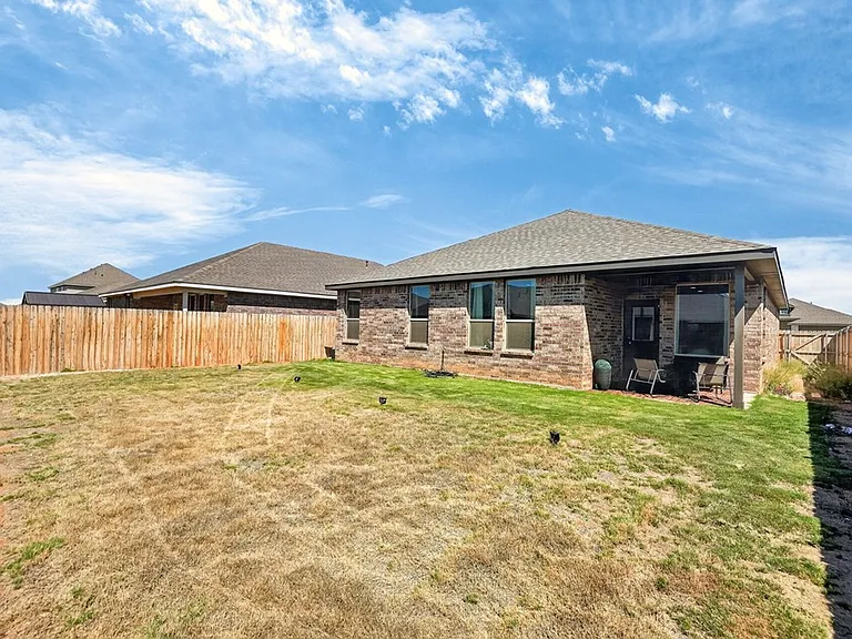 2209 Beaufort Dr — Photo 39