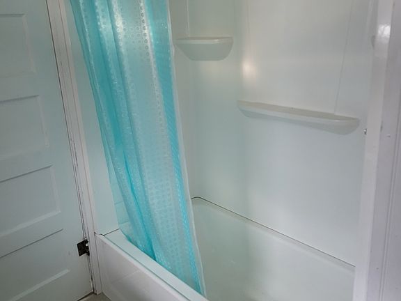 2nd image of 812 E 15th St #1