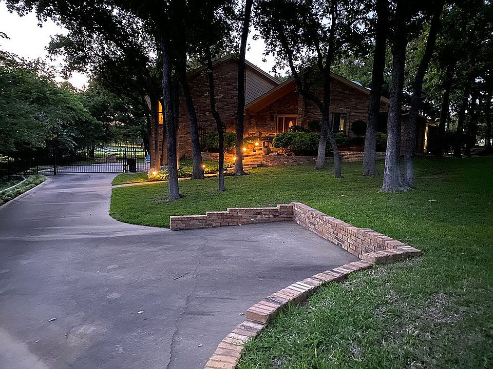 2nd image of 37 Troon Dr