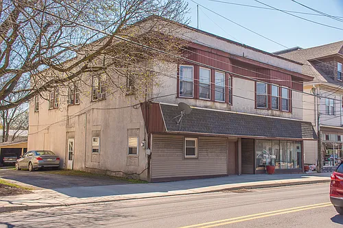 1827-1829 Main St Photo 1