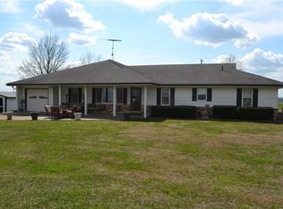 24 Kempker Rd, Eldon, MO 65026