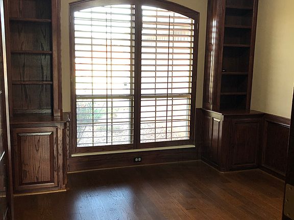 3rd image of 1524 Goldfinch Ct