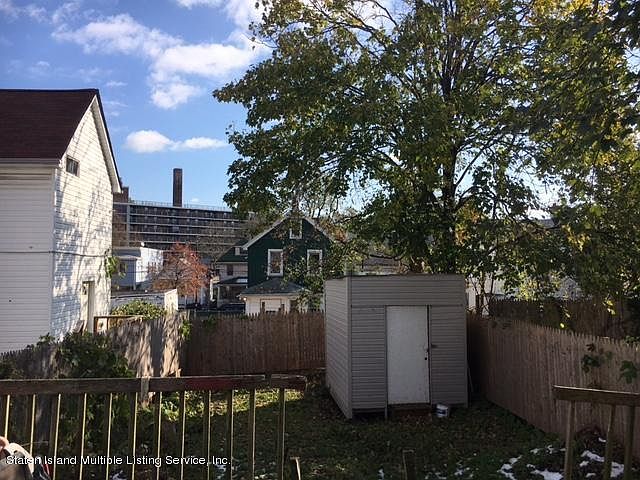 2nd image of 221 Targee St