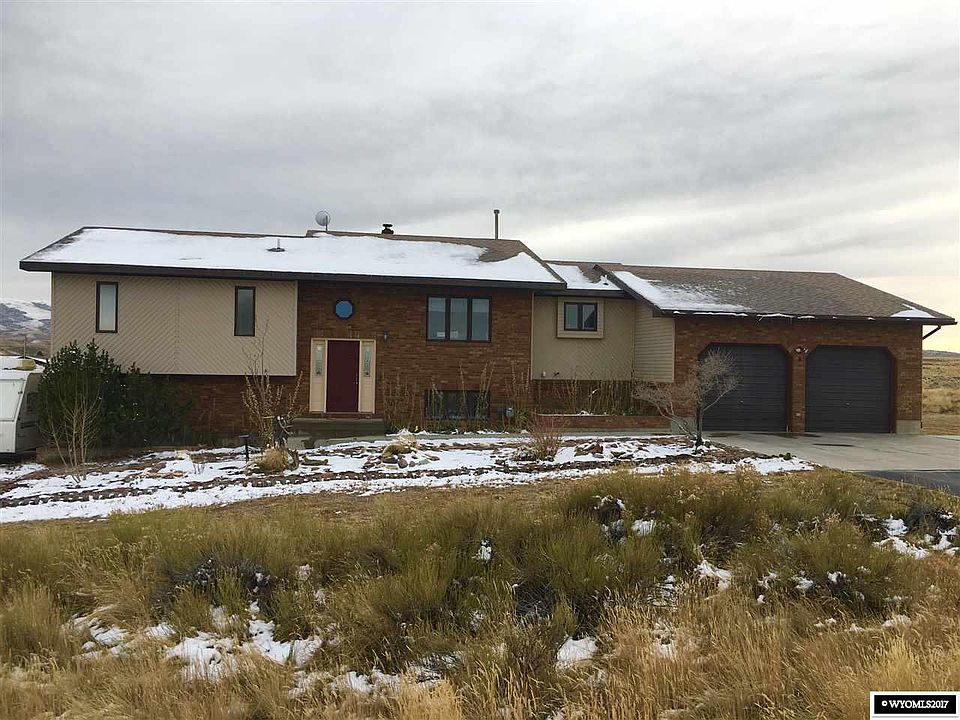 1st image of 8 Black Kettle Dr