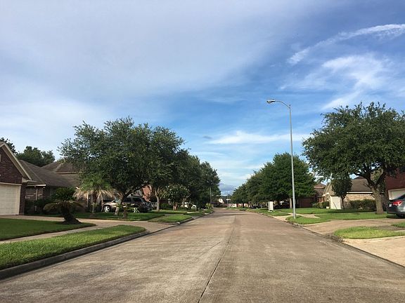 5th image of 4115 Leighann Lane Dr