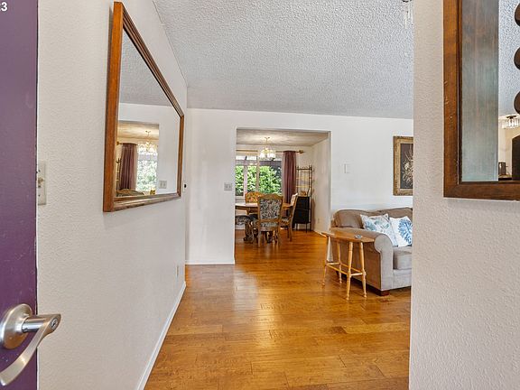 5th image of 3505 NE 121st Ave