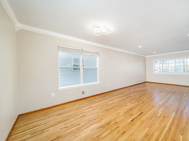 149 Hobart Ave #1 — Photo 12