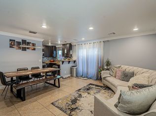 8228 Wuthering Heights Ave, Las Vegas, NV 89113