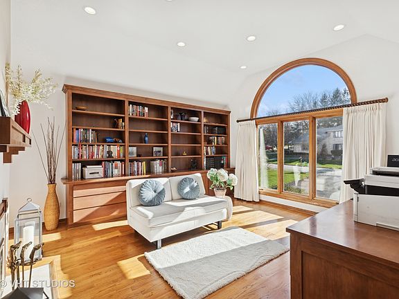 4th image of 10346 Alveston St