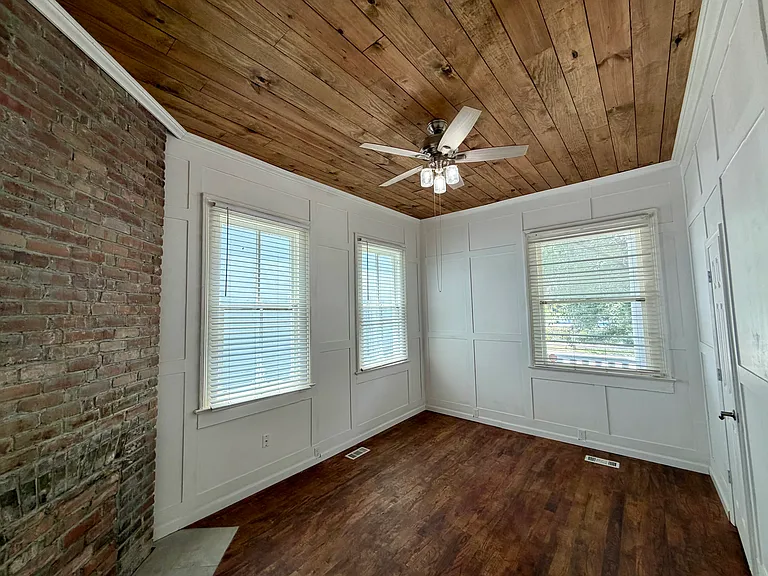 628 Rutledge Ave — Photo 8