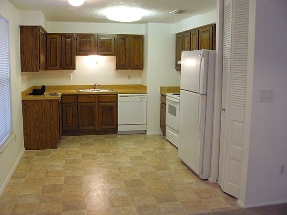 4th image of 5549 34th Ct E