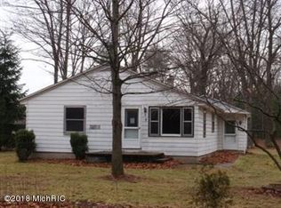 1579 S Hilton Park Rd, Muskegon, MI 49442