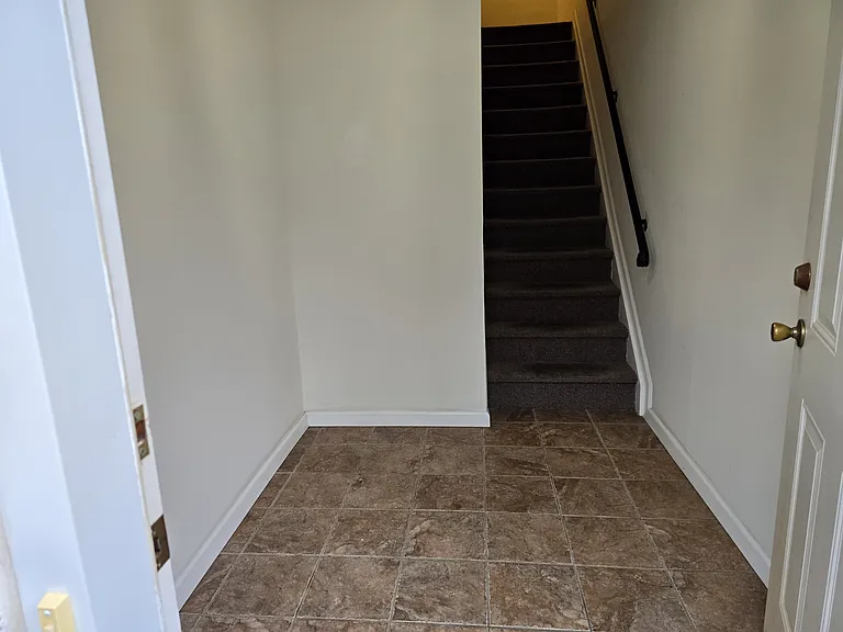 35A Francine Ct — Photo 3