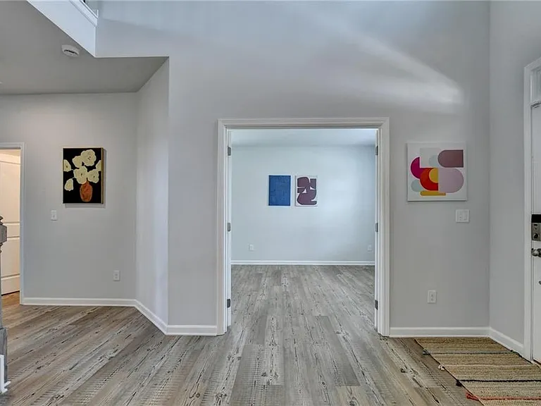 3828 Amicus Dr — Photo 2