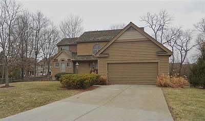 2nd image of 2910 E Cove Ct