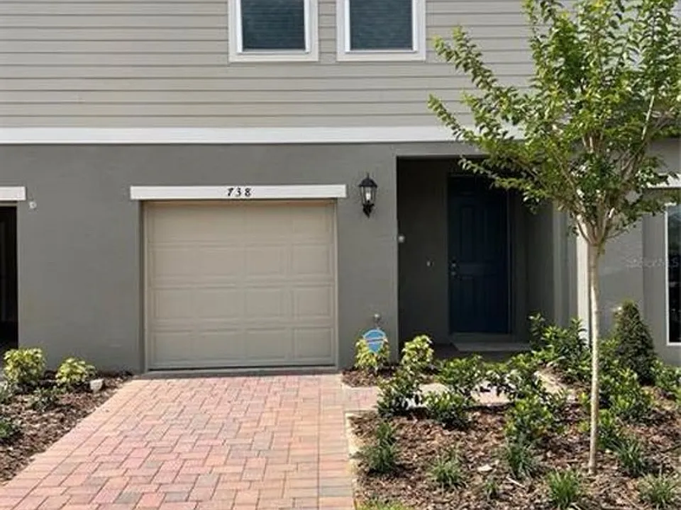 738 Legacy Village Dr