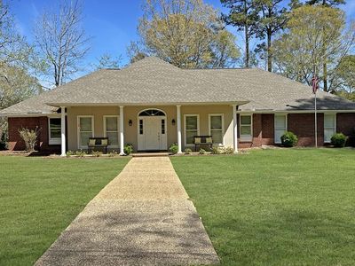 100 Choctaw Dr, McComb, MS, 39648