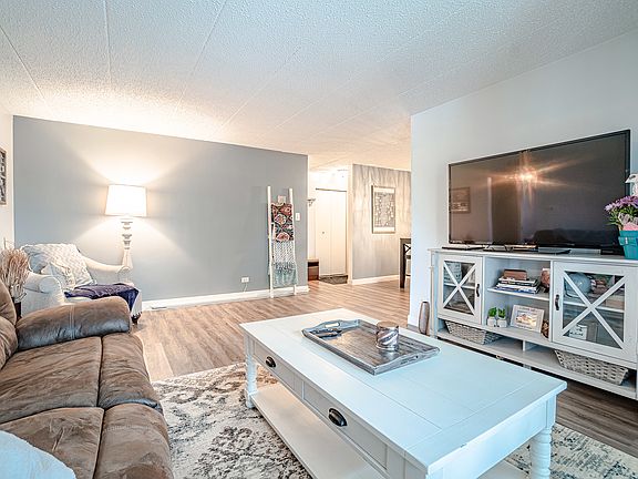 2nd image of 7531 175th St APT 423