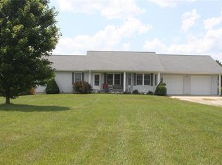 40 Erin Dr, Cuba, MO 65453