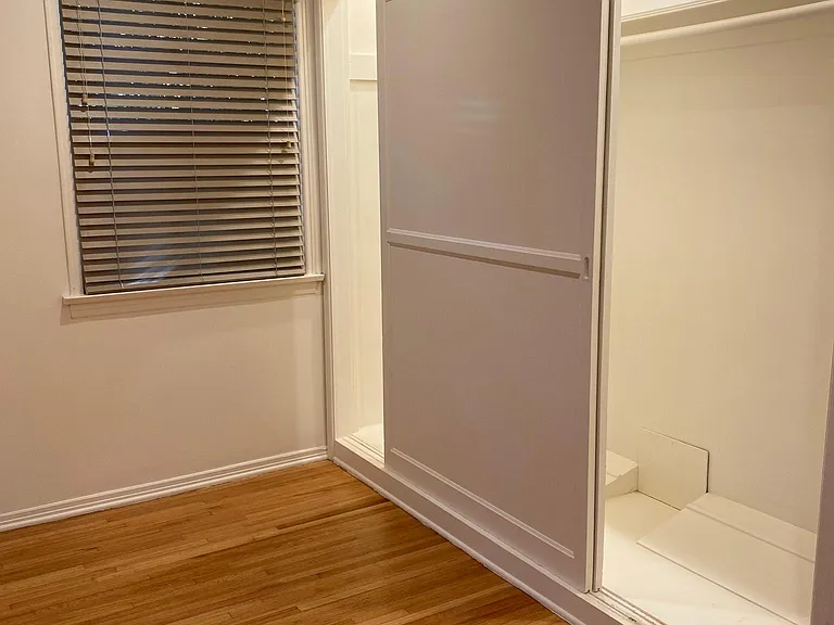 4721 Cahuenga Blvd — Photo 18