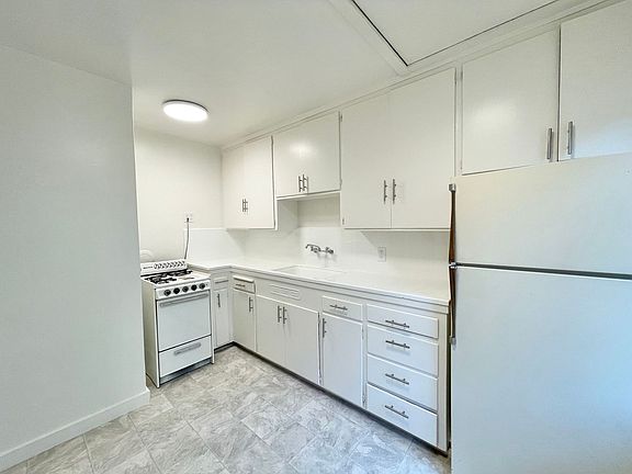 5th image of 1410 F St APT 2