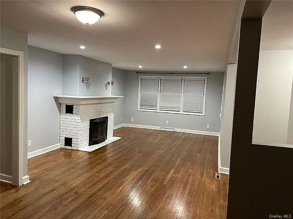 4th image of 83 Lake Region Blvd