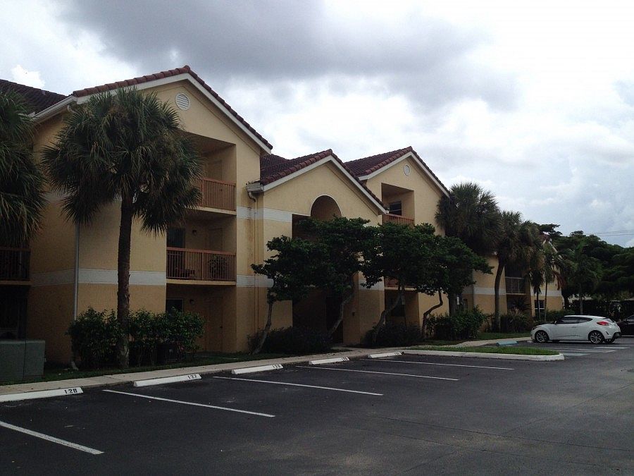 1st image of 7610 Westwood Dr APT 106