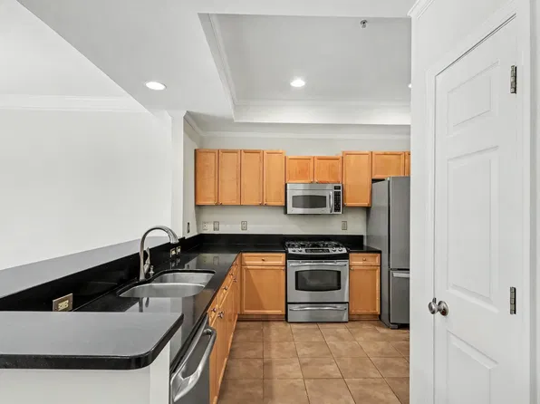 405 W 7th St, Charlotte, NC