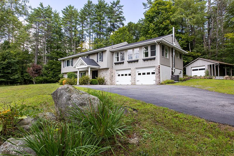 3rd image of 177 Forest Lake Road