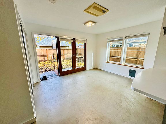 Living Room/Front Door