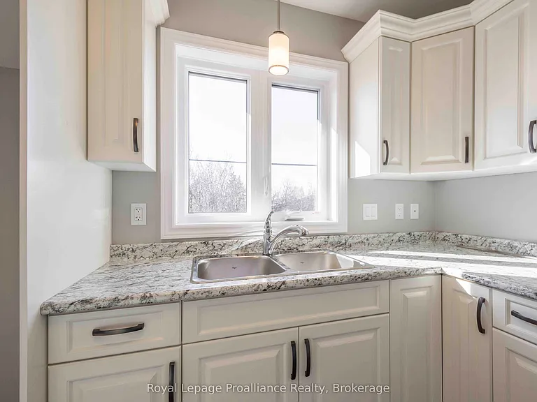 36 Rabbit Rd — Photo 8