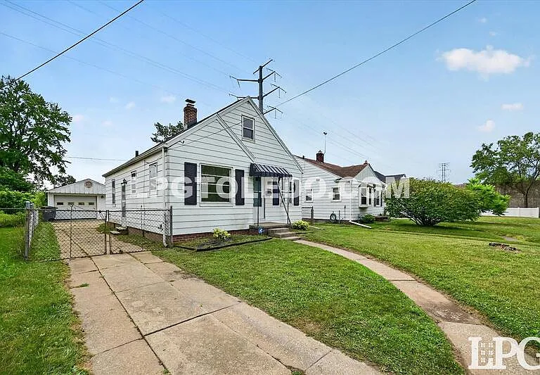 3540 Bellevue Rd — Photo 2