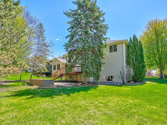 2nd image of 1501 Royal Ln