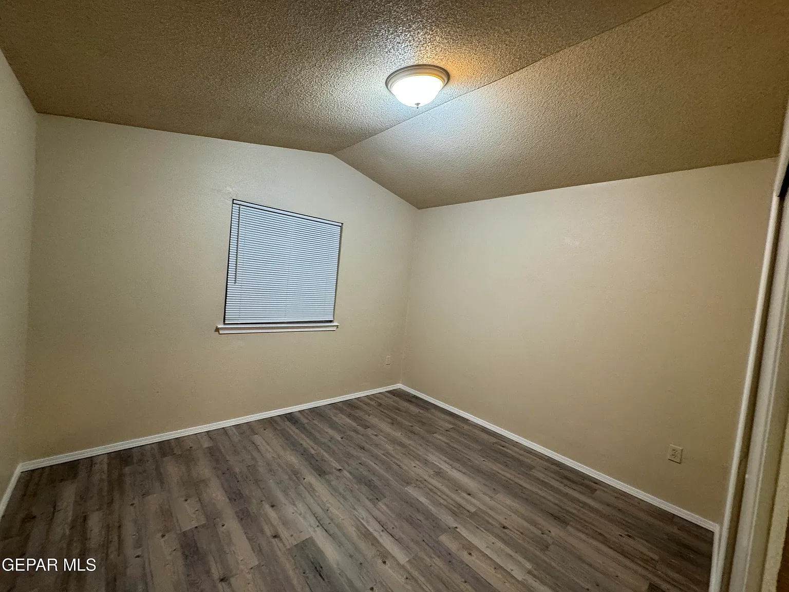3 bed, 2.0 bath, 1508 sqft, $1,475 — Photo 4
