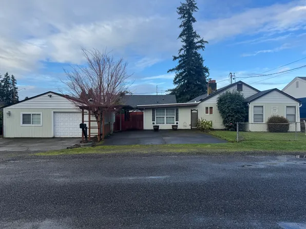 815 10th St, Washougal, WA 98671