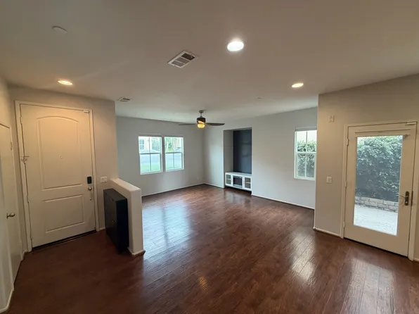 14975 S Highland Ave, Fontana, CA