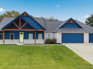 19985 S Wind Ridge Dr, Claremore, OK 74017