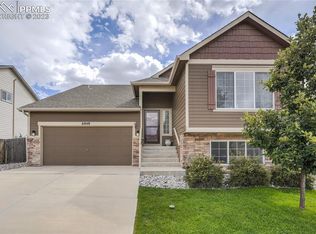 6848 Red Cardinal Loop, Colorado Springs, CO 80908